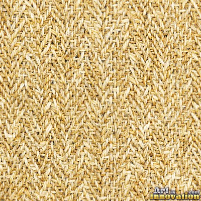 Close coarse burlap weave in ivory with loose fibers