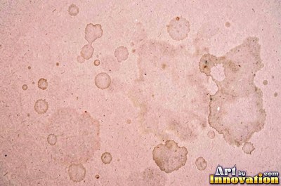 Kraft paper with visible fibers across the whole sheet